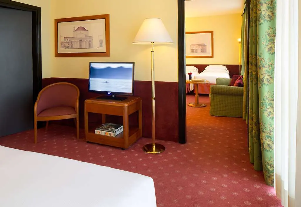 **** Szálloda Starhotels Business Palace Milánó Olaszország