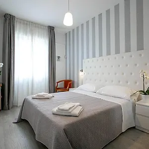 la-perla.emilia-romagnahotels.net/