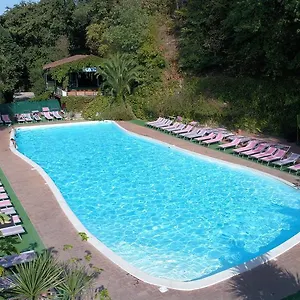 **** Kamp alanı Seven Hills Village İtalya
