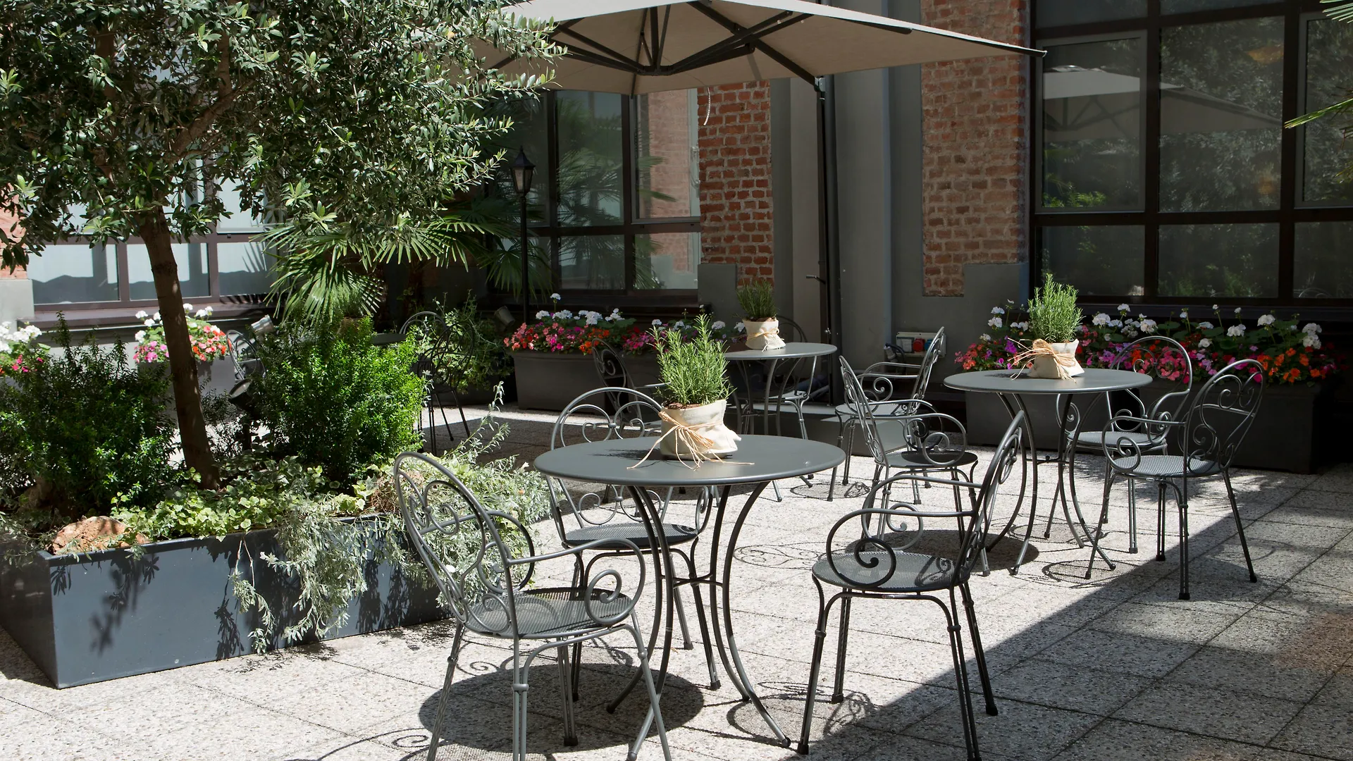 Starhotels Business Palace Milano 4*,  Italia