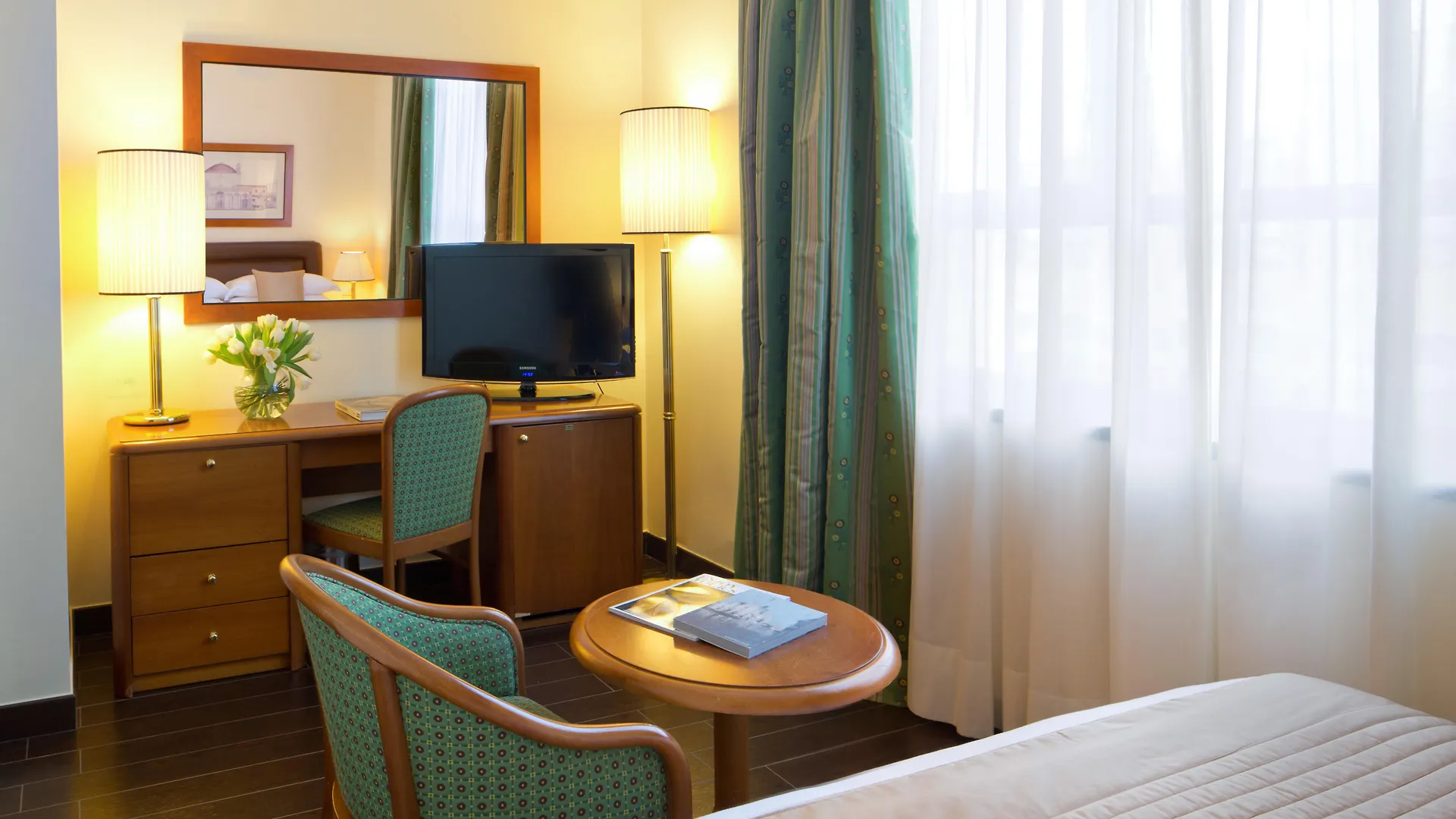 Starhotels Business Palace Milaan 4*,