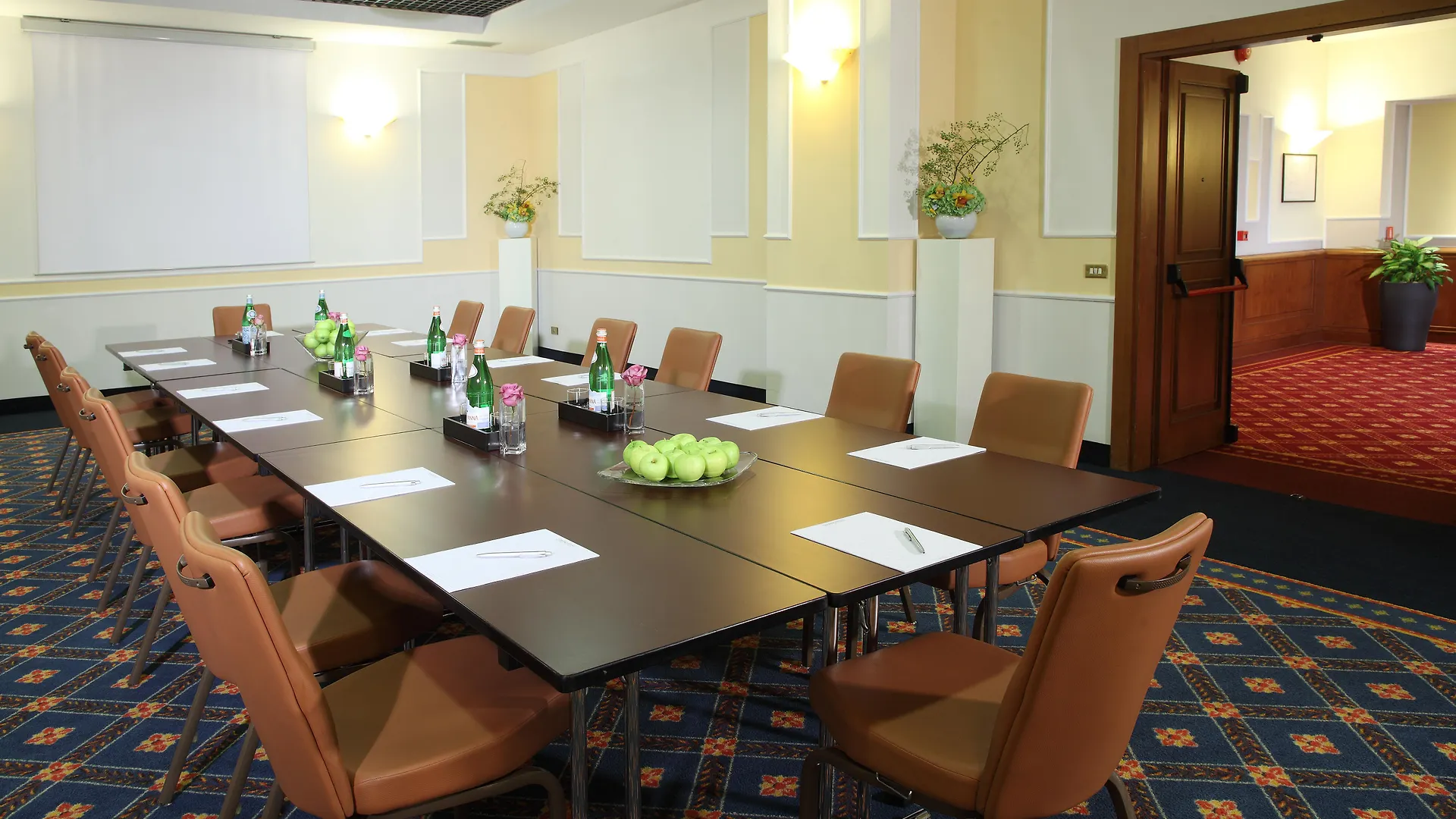 Hotel Starhotels Business Palace Milaan